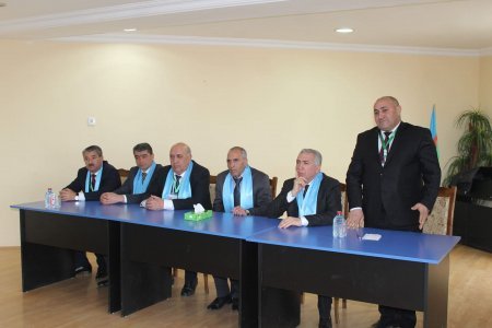 Aqil Məmmədov bu dəfə Gəncə şəhərində Qarabağ əlilləri, veteranları ilə görüşü olub. Aqil Məmmədov bu dəfə Gəncə şəhərində Qarabağ əlilləri, veteranları ilə görüşü olub.