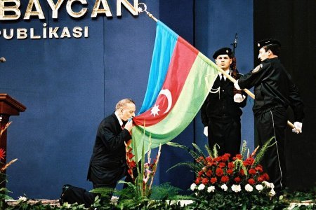 Sevindik Hətəmov: Heydər Əliyevin irsi bütün dövrlər üçün önəmlidir